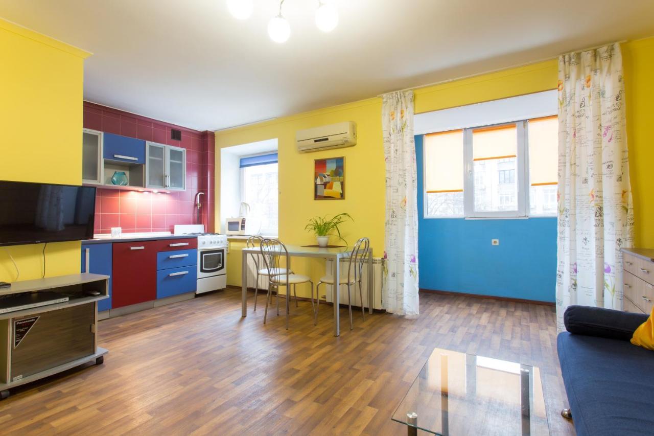 Ferienwohnung Nauky Avenue Charkiw Exterior foto
